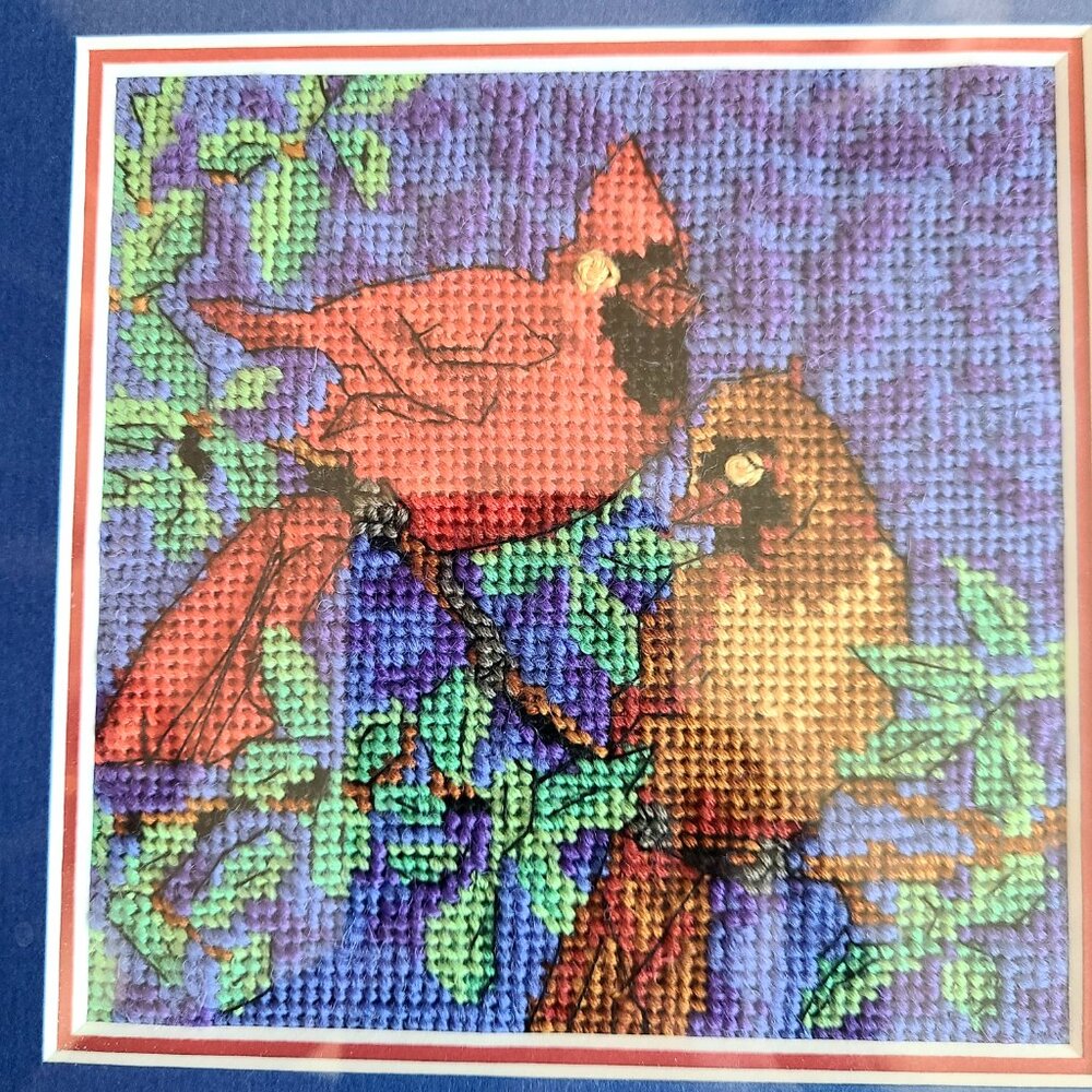 Framed hand made embroidery. Parrots. Bird theme. - Picture 2 of 4
